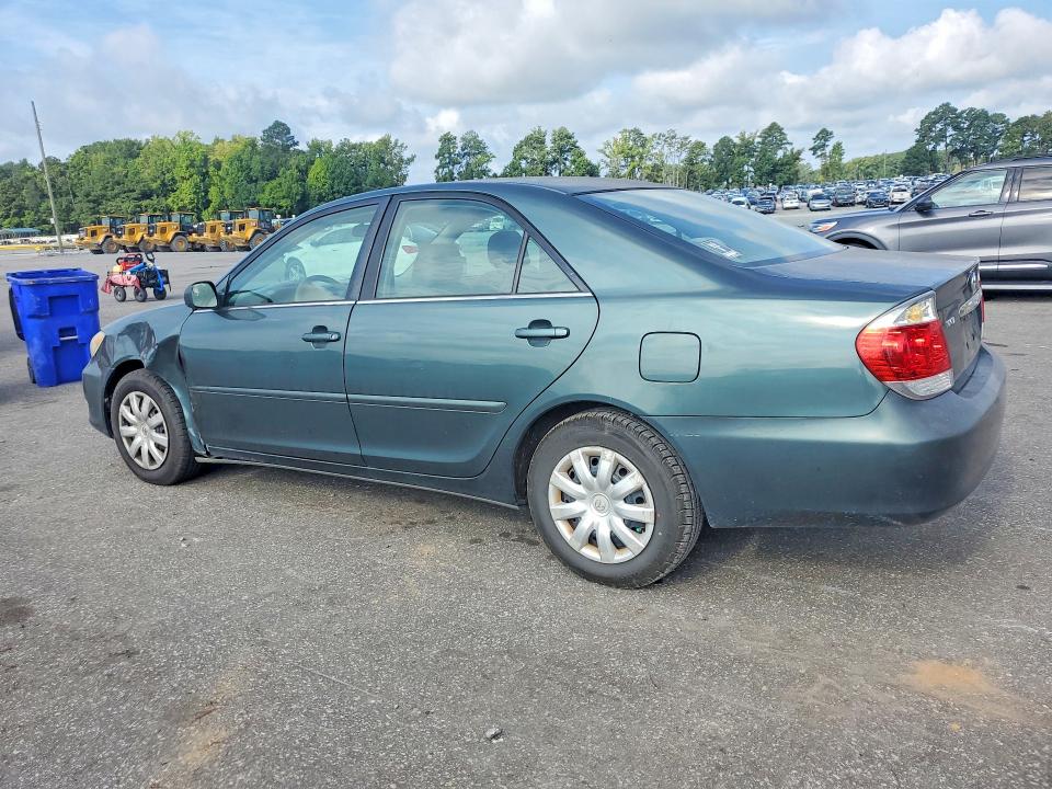 Photo 2 from auction – 2005 TOYOTA CAMRY with VIN 4T1BE32K85U402015
