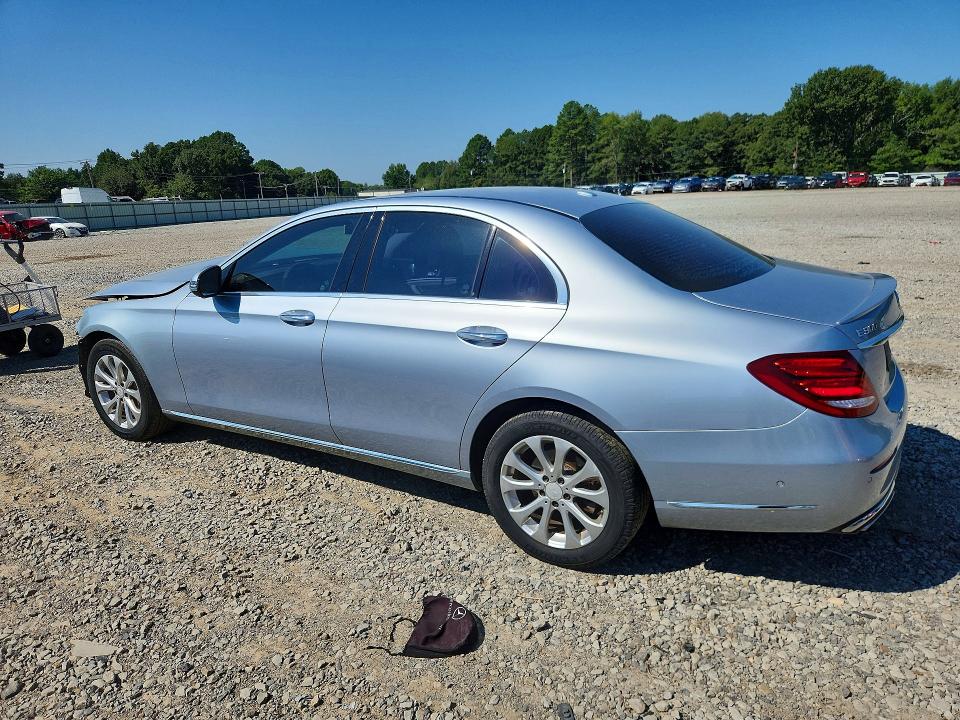 Снимка 2 от търг – 2017 MERCEDES-BENZ E с VIN WDDZF4KBXHA068085