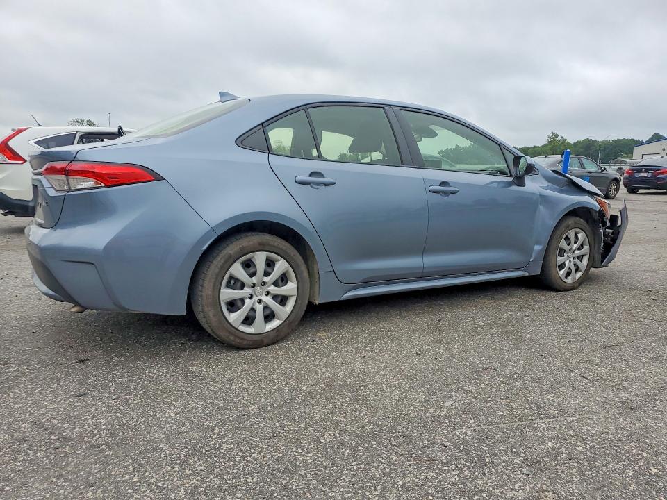 Photo 3 from auction – 2022 TOYOTA COROLLA with VIN JTDEPMAE9NJ224713