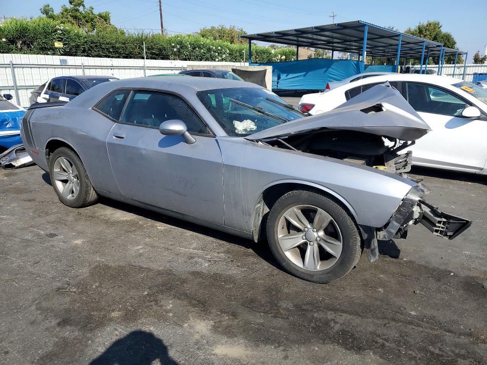 Photo 4 from auction – 2016 DODGE CHALLENGER with VIN 2C3CDZAG5GH157597