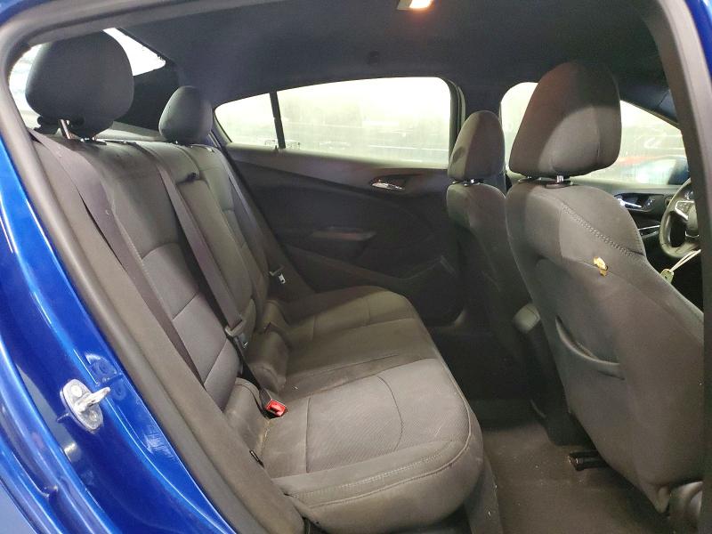 Photo 10 from auction – 2017 CHEVROLET CRUZE with VIN 3G1BE5SM6HS559654