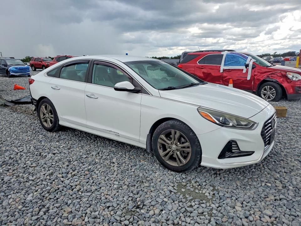 Photo 4 from auction – 2018 HYUNDAI SONATA with VIN 5NPE34AF4JH635900