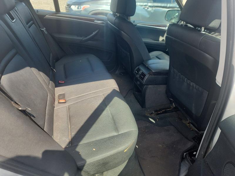 Photo 11 from auction – 2010 BMW X5 with VIN 5UXFF0C59ALJ99726