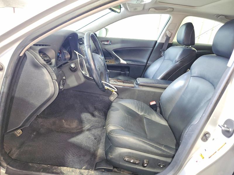 Photo 7 from auction – 2009 LEXUS IS with VIN JTHCK262595032209
