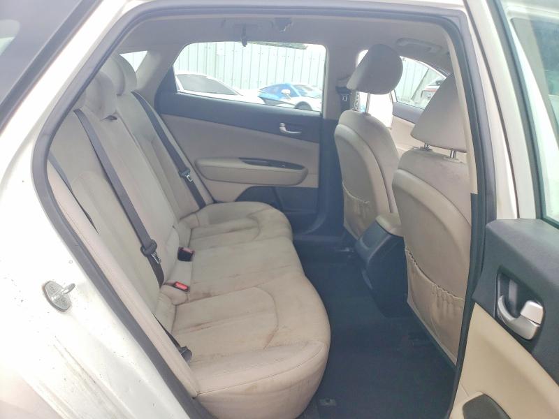 Снимка 10 от търг – 2016 KIA OPTIMA с VIN KNAGT4L36G5098786