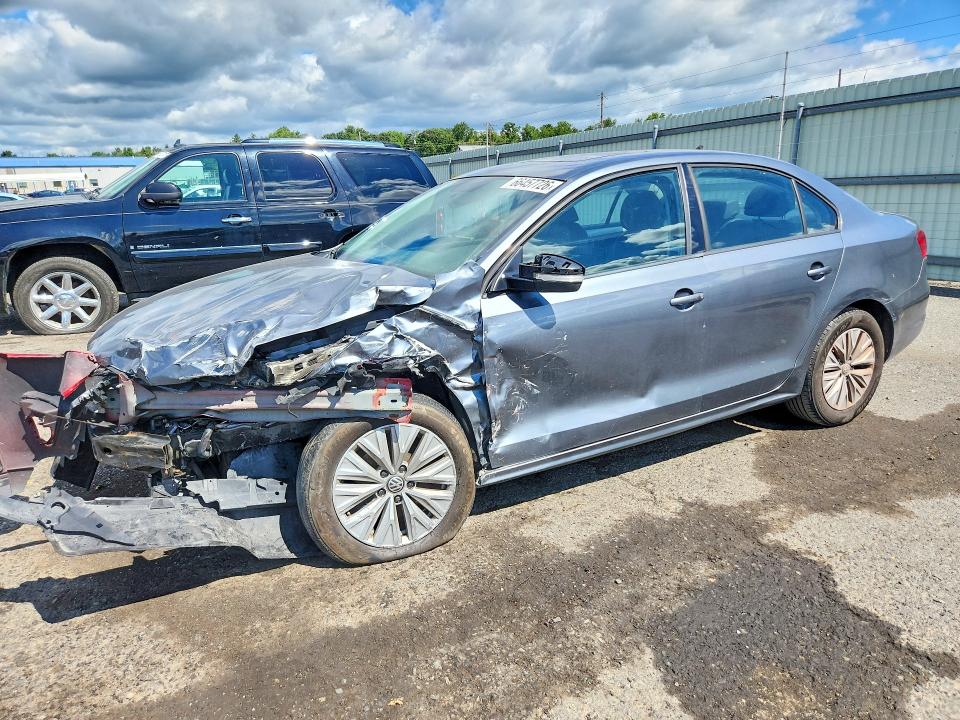 2011 VOLKSWAGEN JETTA - Търг №66457726