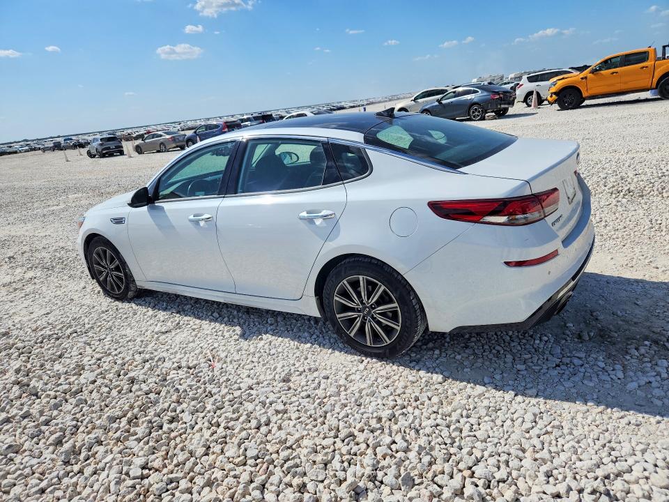 Foto 2 de la subasta – 2019 KIA OPTIMA con VIN 5XXGU4L12KG330691