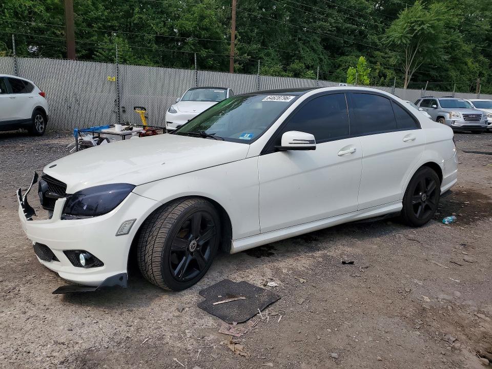 MERCEDES-BENZ C 2011 with VIN WDDGF8BB7BR183105 - Photo from auction