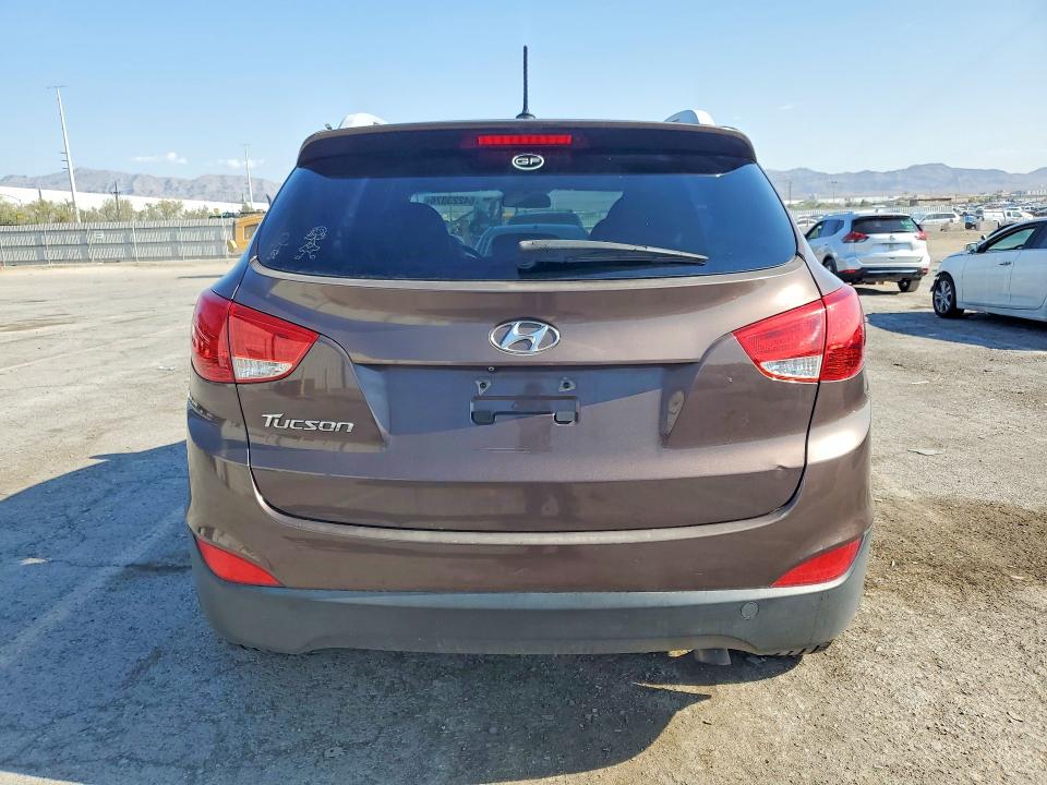 Photo 6 from auction – 2014 HYUNDAI TUCSON with VIN KM8JU3AG1EU916249