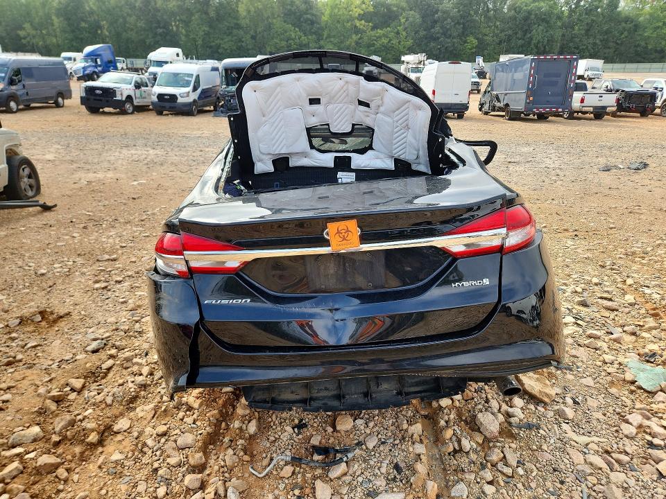Photo 6 from auction – 2018 FORD FUSION with VIN 3FA6P0UU7JR122834