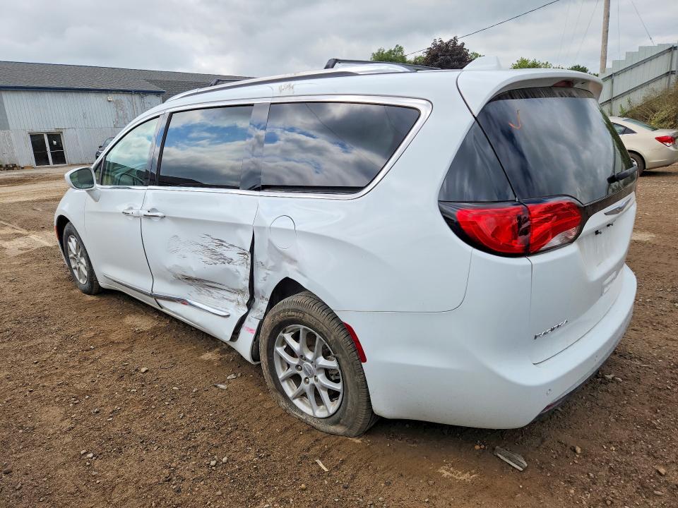 Photo 2 from auction – 2020 CHRYSLER PACIFICA with VIN 2C4RC1BG1LR133018