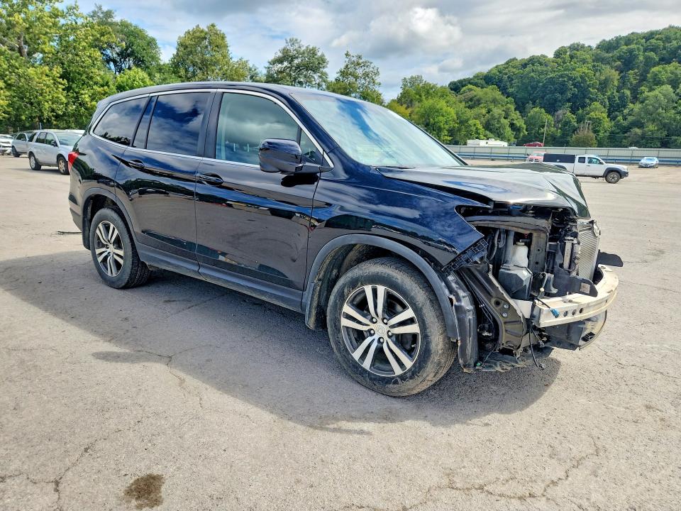 Снимка 4 от търг – 2017 HONDA PILOT с VIN 5FNYF6H56HB092684