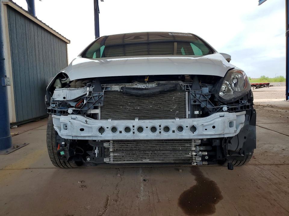 Photo 5 from auction – 2015 FORD C-MAX with VIN 1FADP5CU5FL112203