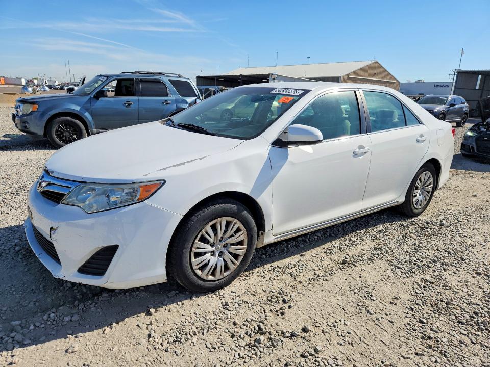 2014 TOYOTA CAMRY - Търг №66830526