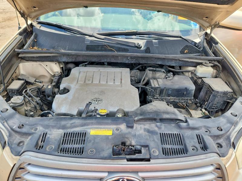 Photo 11 from auction – 2010 TOYOTA HIGHLANDER with VIN 5TDBK3EH0AS029855