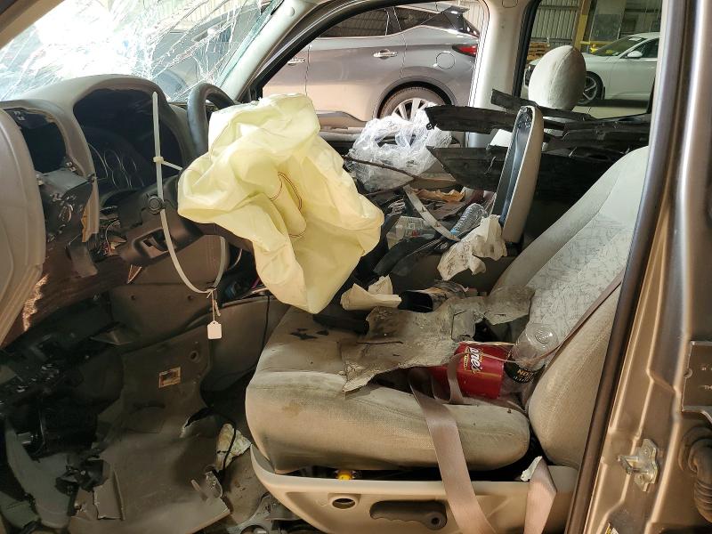 Photo 7 from auction – 2005 GMC ENVOY with VIN 1GKES16S556140228