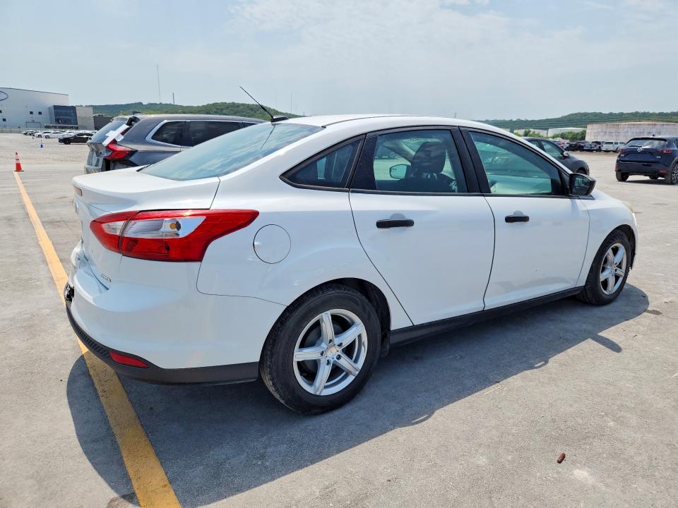Снимка 3 от търг – 2013 FORD FOCUS с VIN 1FADP3E28DL200269