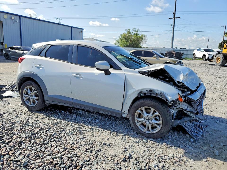 Photo 4 from auction – 2017 MAZDA CX-3 with VIN JM1DKFB79H0170877