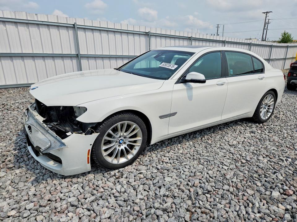 2015 BMW 750 - Търг №63923676