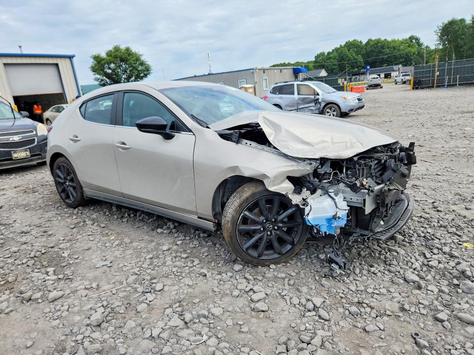Photo 4 from auction – 2024 MAZDA 3 with VIN JM1BPAKMXR1722030