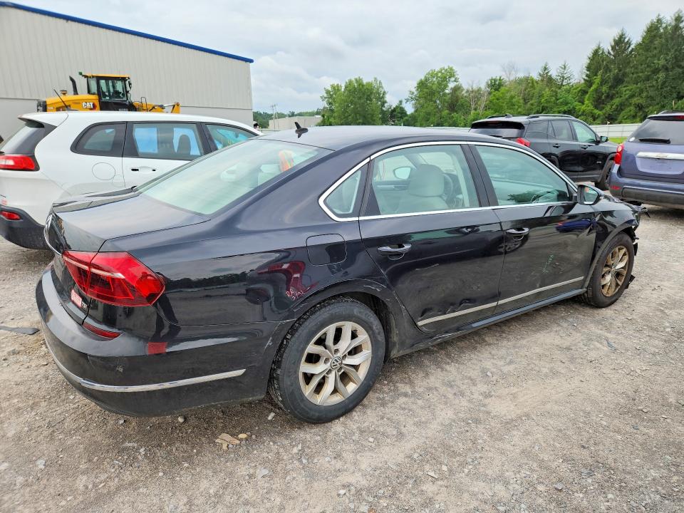 Photo 3 from auction – 2017 VOLKSWAGEN PASSAT with VIN 1VWAT7A37HC068235