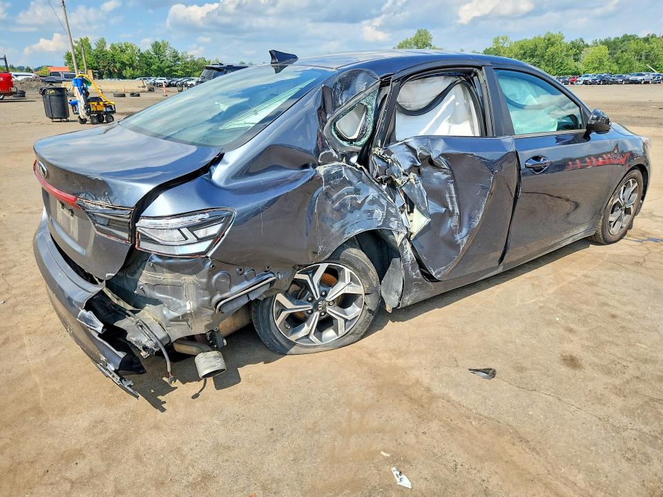 Photo 3 from auction – 2020 KIA FORTE with VIN 3KPF24AD5LE245935