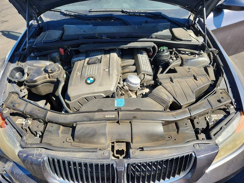 Photo 11 from auction – 2006 BMW 325 with VIN WBAVB13586KX40631