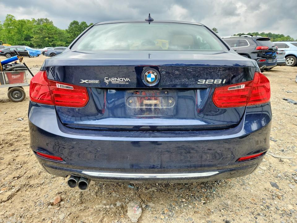 Photo 6 from auction – 2015 BMW 328 with VIN WBA3B5C54FP654492