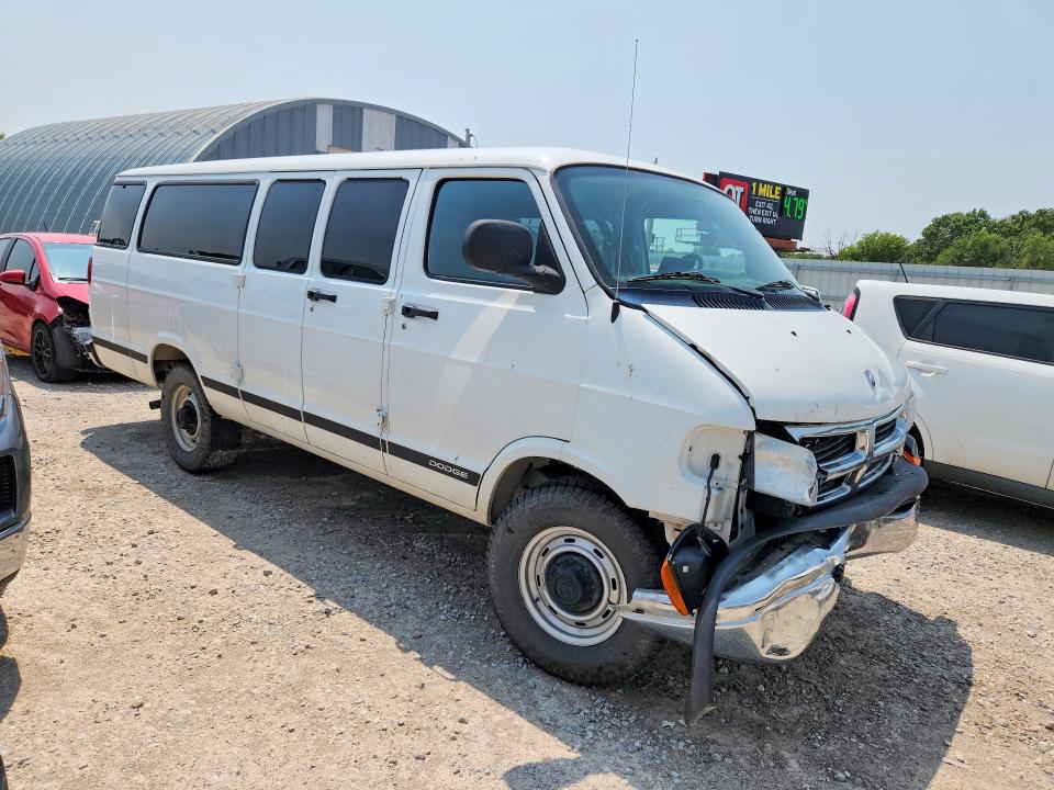صورة رقم 4 من المزاد - 2002 DODGE RAM WAGON مع VIN 2B5WB35Z92K125635