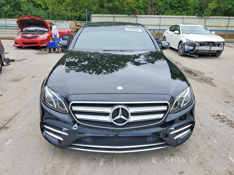 Photo 5 from auction – 2017 MERCEDES-BENZ E with VIN WDDZF4KB2HA012464