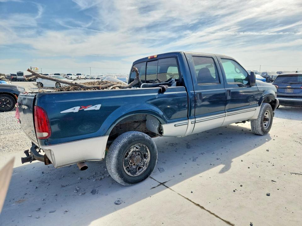 صورة رقم 3 من المزاد - 1999 FORD F250 مع VIN 1FTNW21F5XEC80823