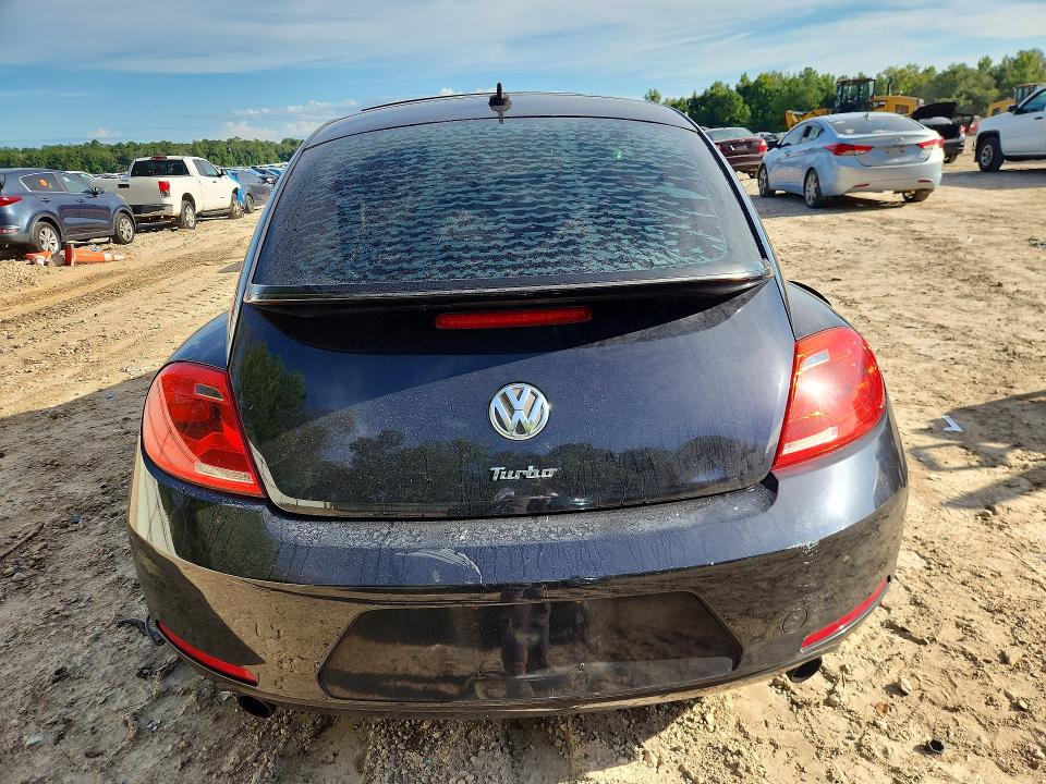Photo 6 from auction – 2012 VOLKSWAGEN BEETLE with VIN 3VWV87AT2CM627538