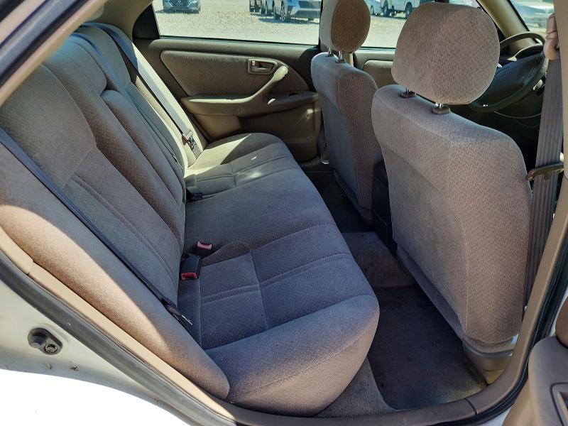 Photo 10 from auction – 2000 TOYOTA CAMRY with VIN 4T1BG22K4YU994795