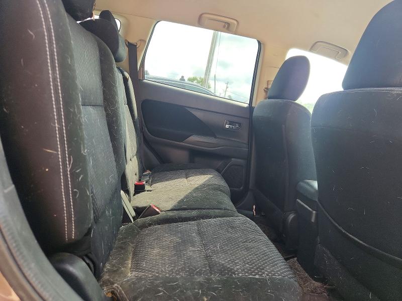 Photo 11 from auction – 2018 MITSUBISHI OUTLANDER with VIN JA4AD2A34JZ049755