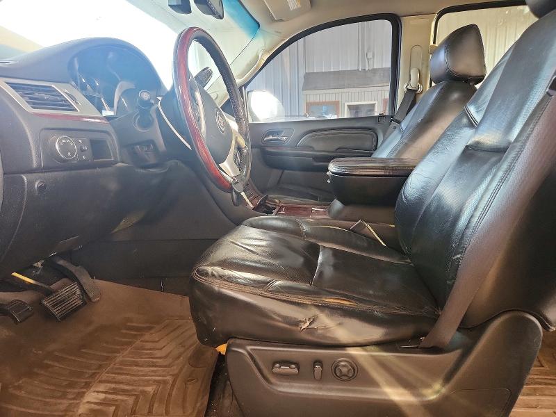 Photo 7 from auction – 2008 CADILLAC ESCALADE with VIN 1GYFK63878R152772