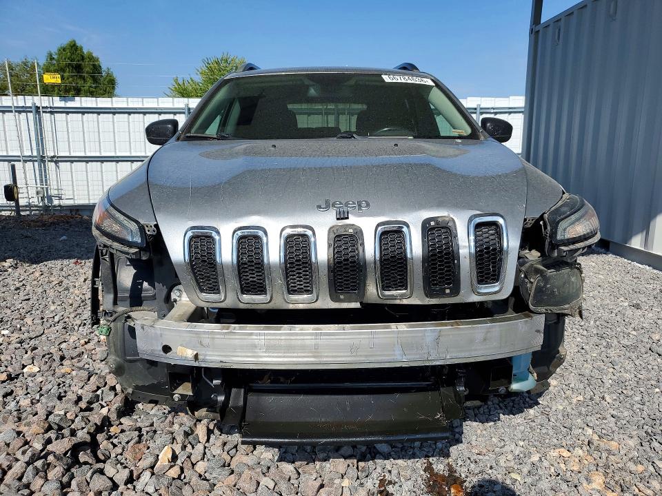 Photo 5 from auction – 2015 JEEP CHEROKEE with VIN 1C4PJLAB4FW731811