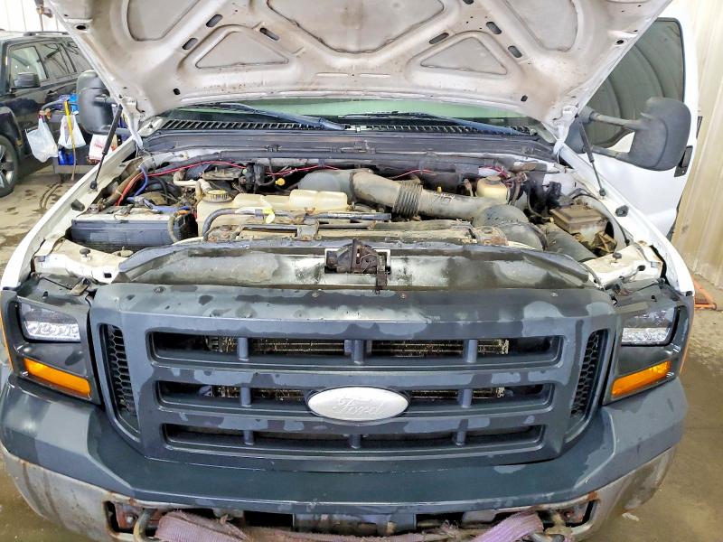 Photo 11 from auction – 2002 FORD F550 with VIN 1FDAW57S92ED68542