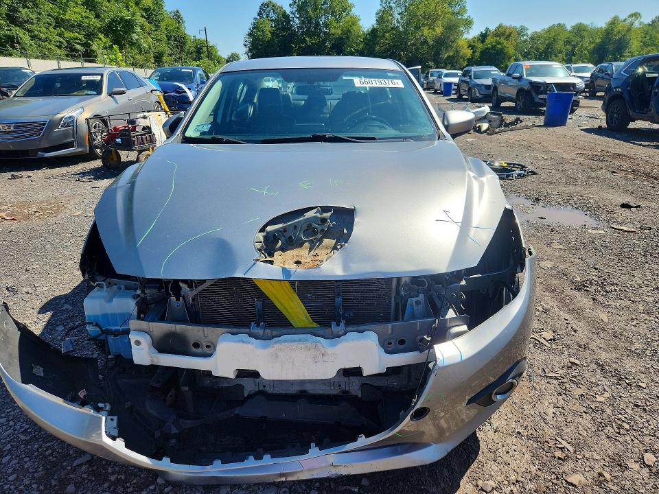 Photo 5 from auction – 2014 MAZDA 3 with VIN JM1BM1V38E1170064