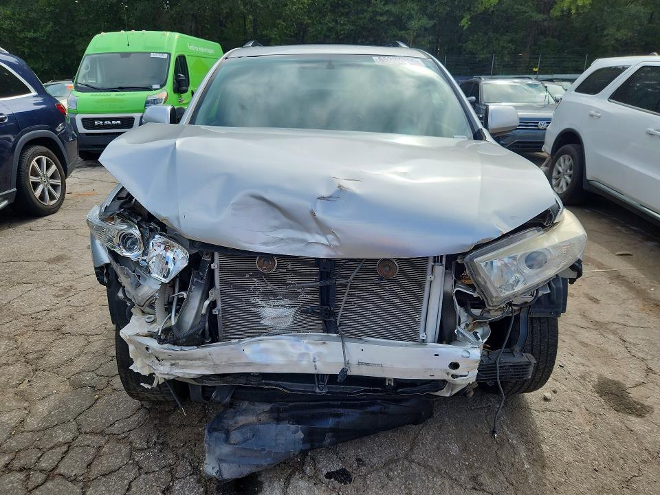 Photo 5 from auction – 2013 TOYOTA HIGHLANDER with VIN 5TDBK3EH7DS233203
