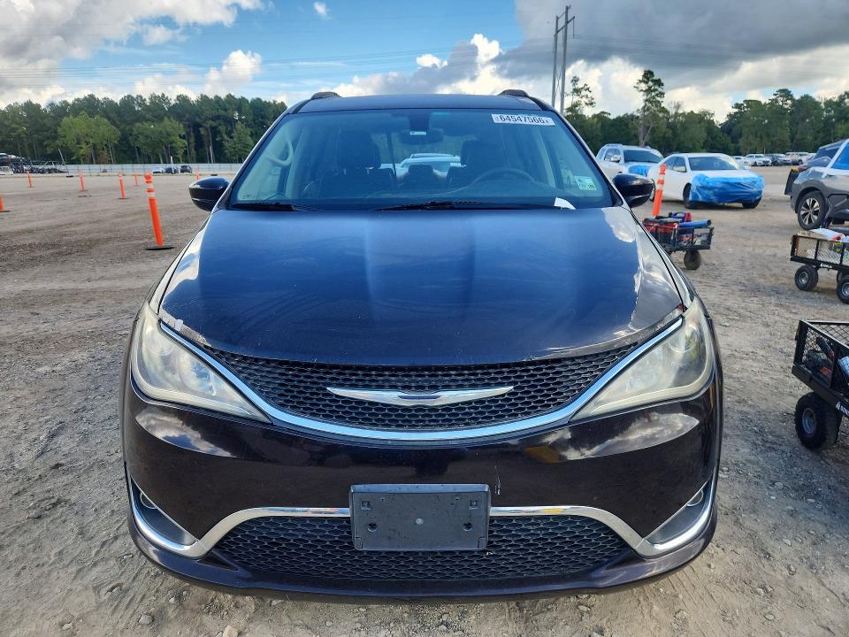 Photo 5 from auction – 2017 CHRYSLER PACIFICA with VIN 2C4RC1BG8HR734028