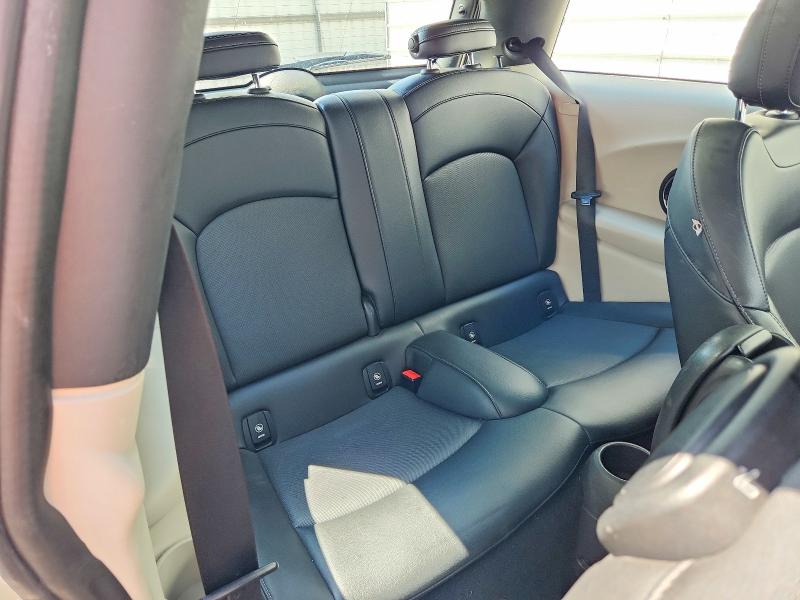 Photo 10 from auction – 2014 MINI COOPER with VIN WMWXM7C54ET987546