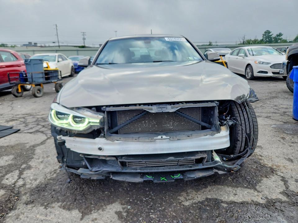 Photo 5 from auction – 2016 BMW 328 with VIN WBA8E3G52GNT80573