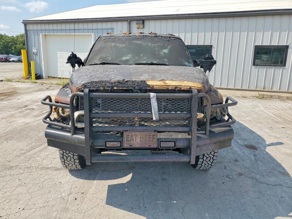 Photo 5 from auction – 2001 DODGE RAM 2500 with VIN 1B7KF23621J527231