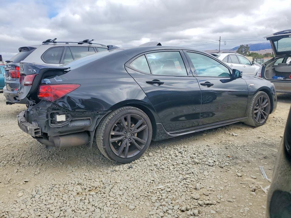 Photo 3 from auction – 2020 ACURA TLX with VIN 19UUB1F66LA012490