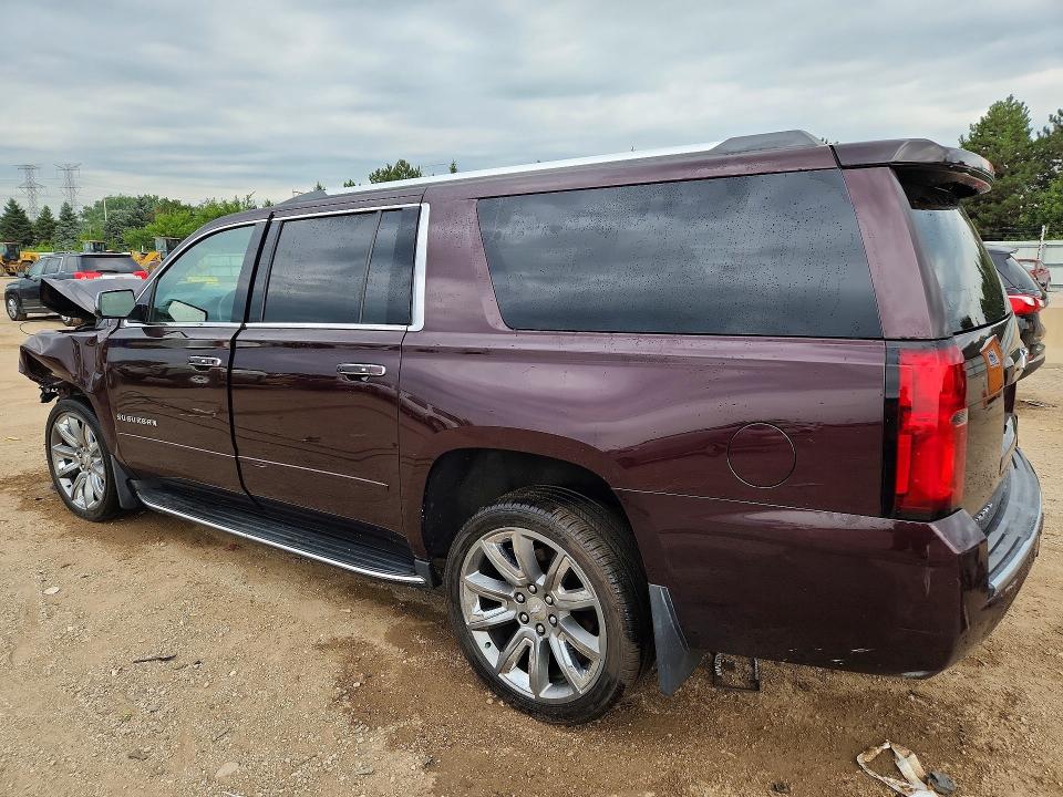 Photo 2 from auction – 2017 CHEVROLET SUBURBAN with VIN 1GNSKJKCXHR255382
