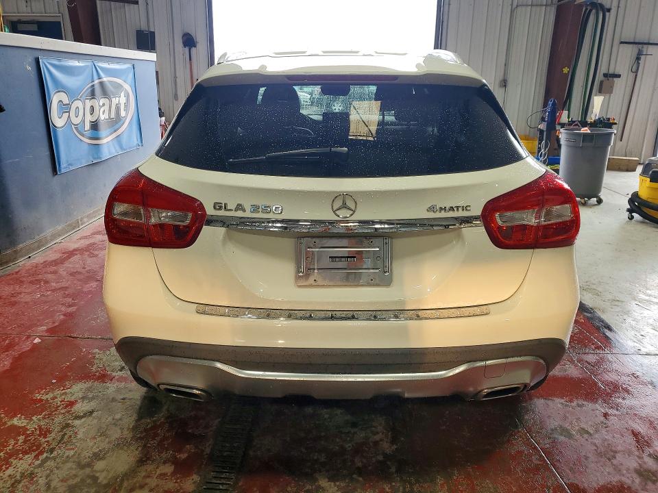 Photo 6 from auction – 2018 MERCEDES-BENZ GLA with VIN WDCTG4GB6JJ435294