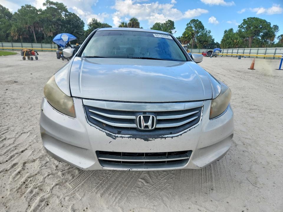 Photo 5 from auction – 2012 HONDA ACCORD with VIN 1HGCP2F33CA215426
