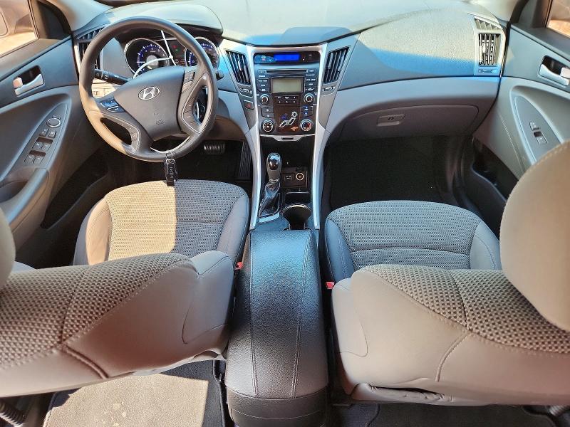 Photo 8 from auction – 2013 HYUNDAI SONATA with VIN 5NPEB4AC1DH771768