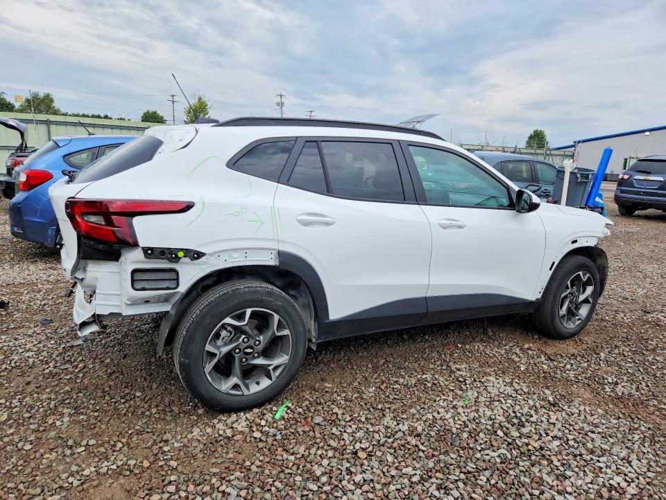 Photo 3 from auction – 2024 CHEVROLET TRAX with VIN KL77LHE27RC244946