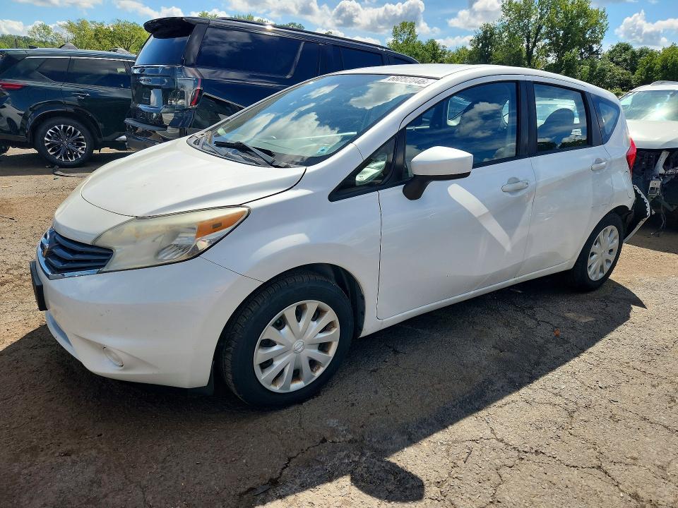 NISSAN VERSA NOTE 2015 with VIN 3N1CE2CP1FL374831 - Photo from auction